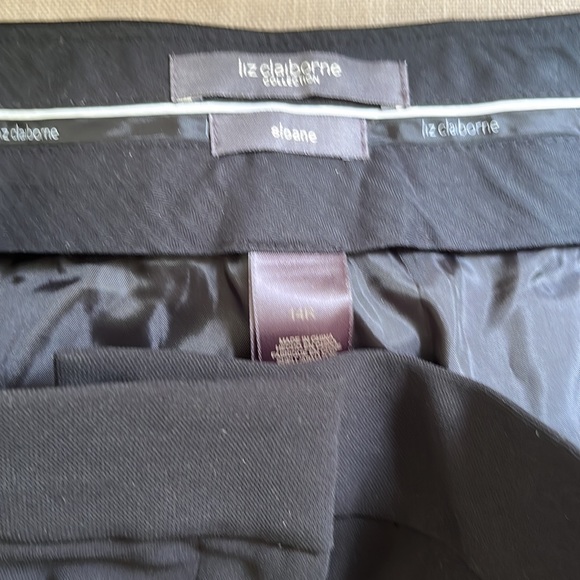 Gorgeous Black Blazer and Pant Suit by Liz Claiborne Size 14/16 - Picture 7 of 9